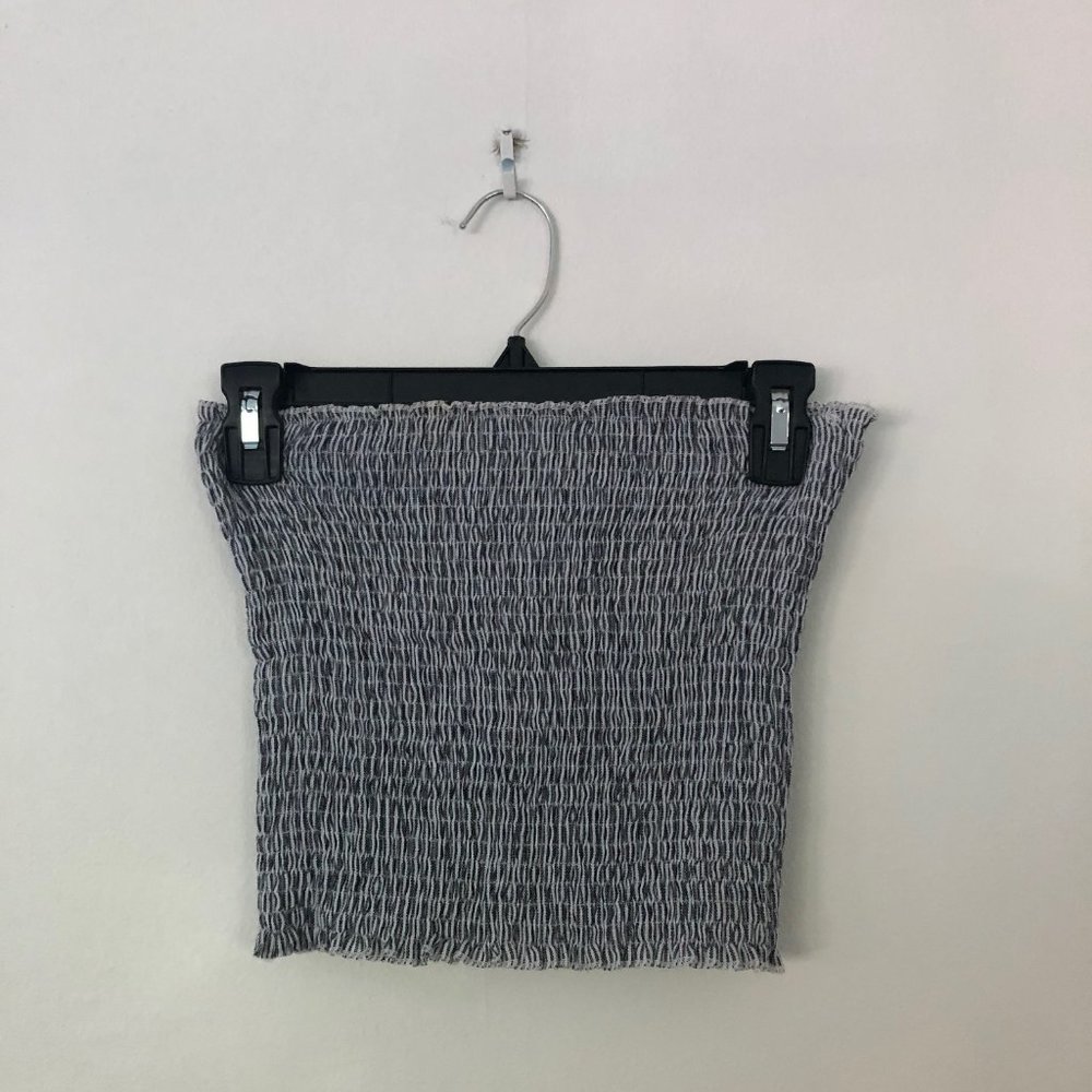Brandy Melville Cleo Smocked Tube Top - Picture 3 of 5